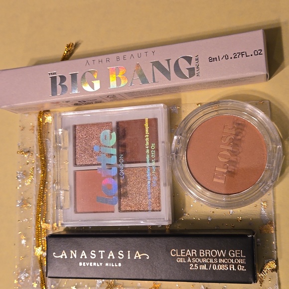Lottie Other - Makeup Bundle New!!